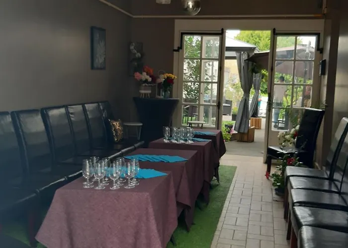 Saint François Soirée étape Sur Demande Proche Sablé-sur-sarthe 3* Précigné