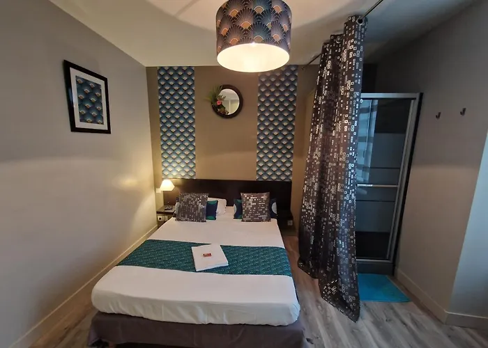 Saint François Soirée étape Sur Demande Proche Sablé-sur-sarthe Hotel Précigné